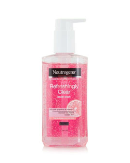 Neutrogena Refreshingly Clear Facial Wash-200ml